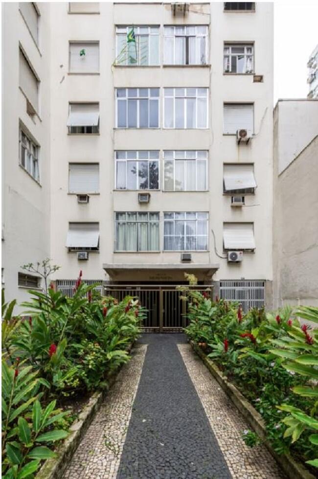 APARTAMENTO EM COPACABANA