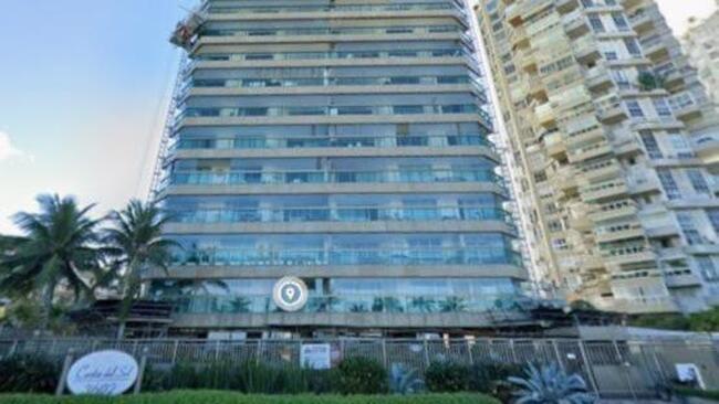 APARTAMENTO NA PRAIA DA BARRA DA TIJUCA/RJ