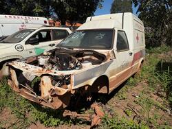 Foto de SUCATA SEM DOCUMENTO - chassis recortado de Fiat Fiorino, ambulância, branca, 2012
