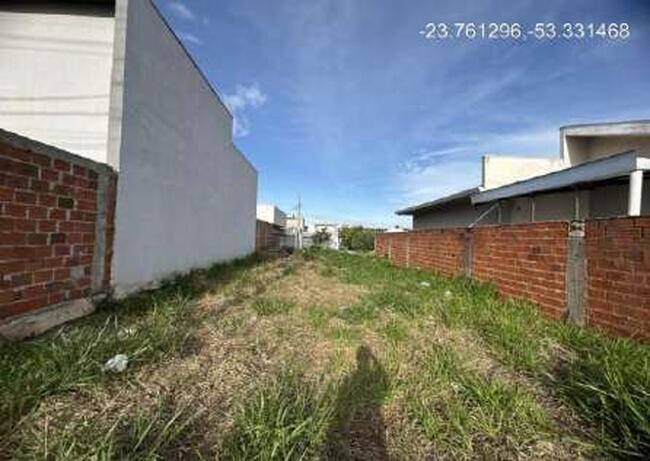 Terreno no Jardim das Cerejeiras (foto 3 de 9)