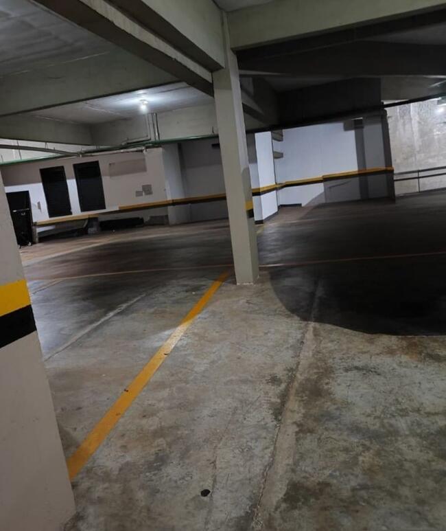 Garagem/Box na Vila Itajubá (foto 2 de 3)