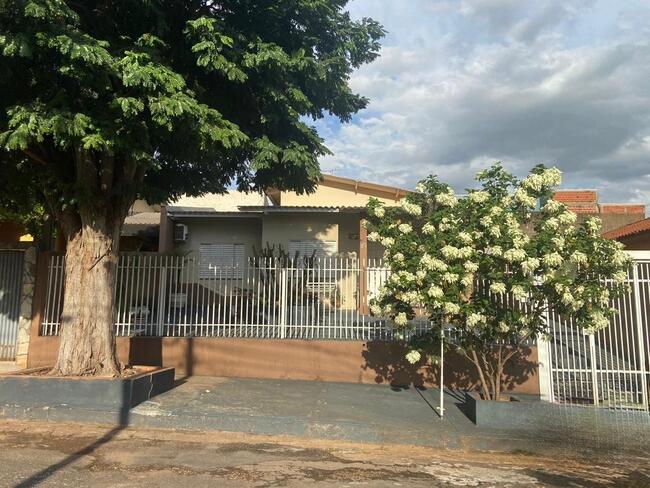 Casa no Jardim Sinuelo (foto 2 de 3)