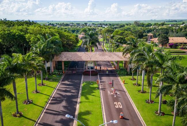 Leilão de Terreno Imóvel em Ofício de Registro de Imóveis de Astorga/PR - Lance Inicial R$ 450.000 - Judicial