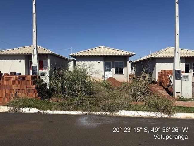 Casa 2 quartos com área de 180m²