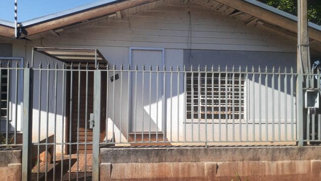 Casa no Jardim Lourdes em Campo Mourão/PR — foto 1