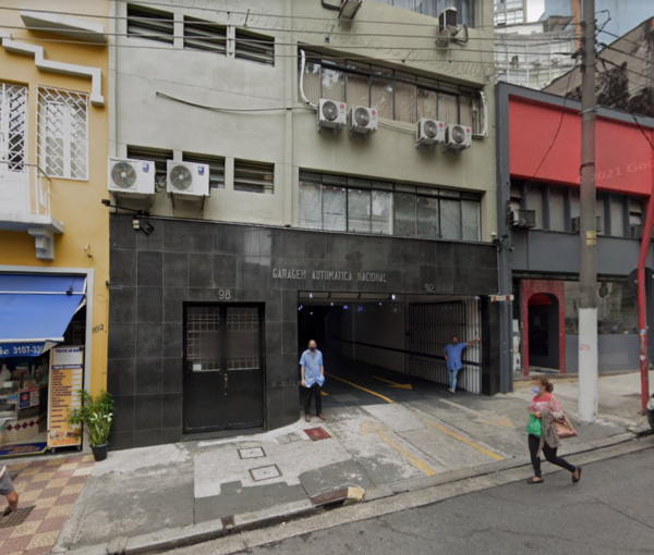 box de garagem na liberdade