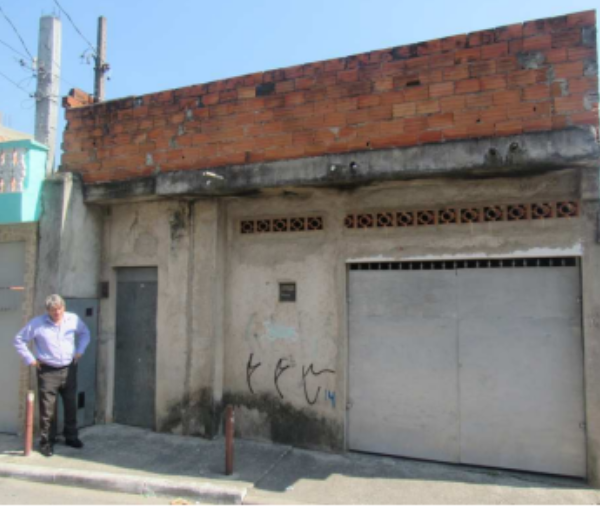 CASA NO JARDIM SABIÁ II