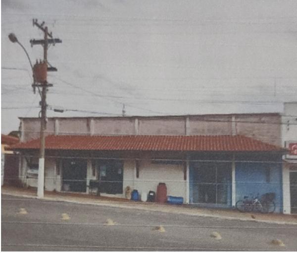 TERRENOS E CASA EM PENÁPOLIS 