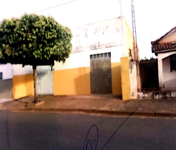 prédio comercial em rancharia com a área de 64 m²