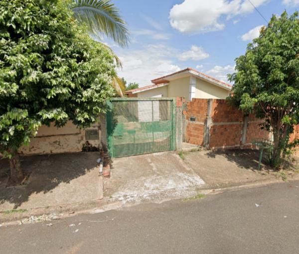 casa em fernandópolis com 250 m²