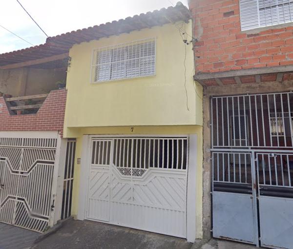casa no bairro fazenda da juta