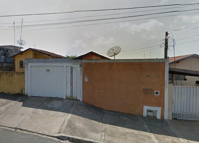 Casa em monte alto