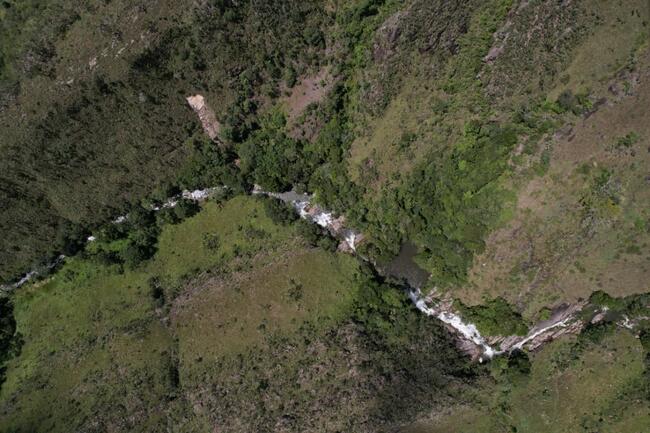 Fazenda Canteiros Em Passos/mg, localizado em São João Batista Do Glória - MG
