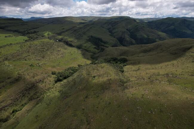 Fazenda Canteiros Em Passos/mg, localizado em São João Batista Do Glória - MG