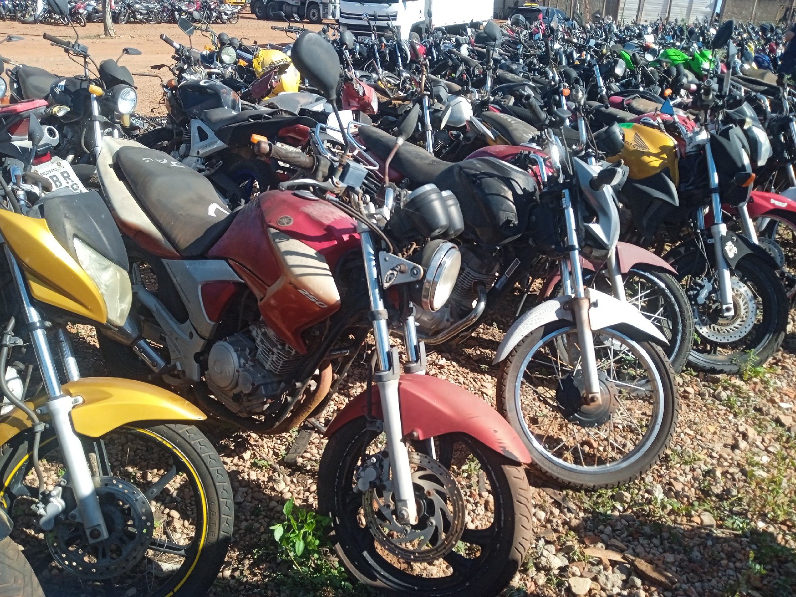 Foto 2: YAMAHA/FAZER YS250 2005/2006