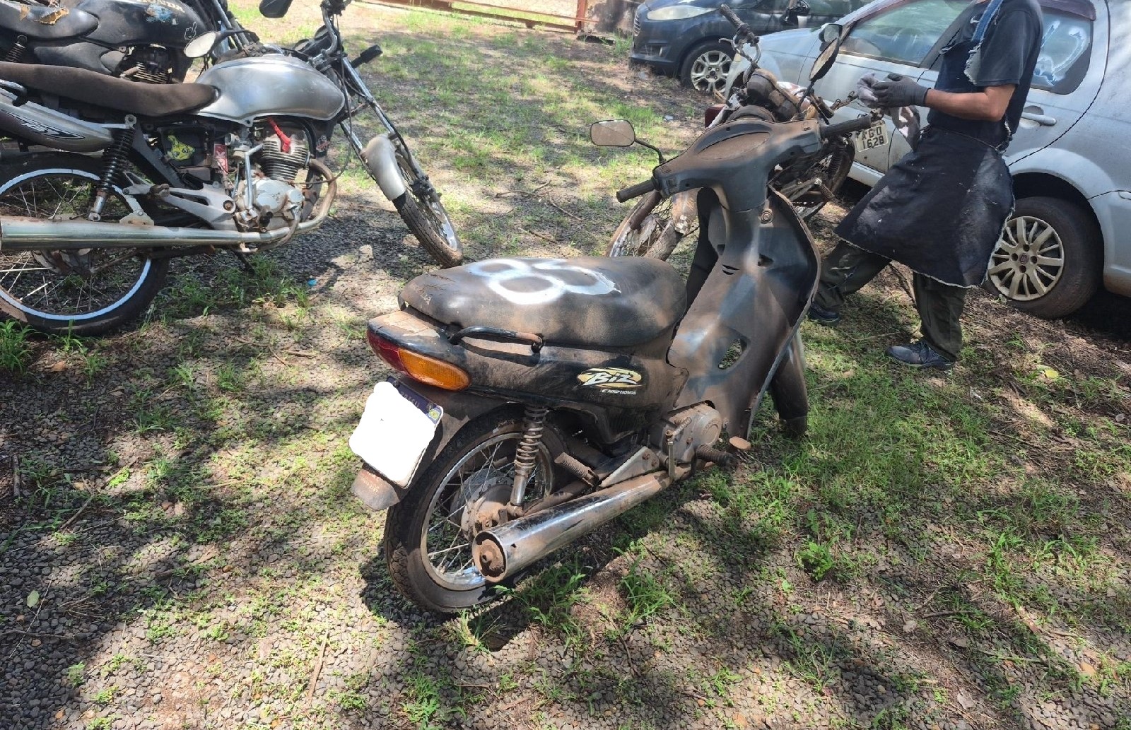 Foto 13 de 15: HONDA/ C100 BIZ 2001/2001