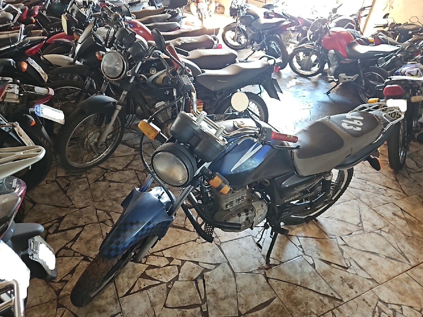 Foto 5: JTA/SUZUKI EM 125 YES 2006/2006
