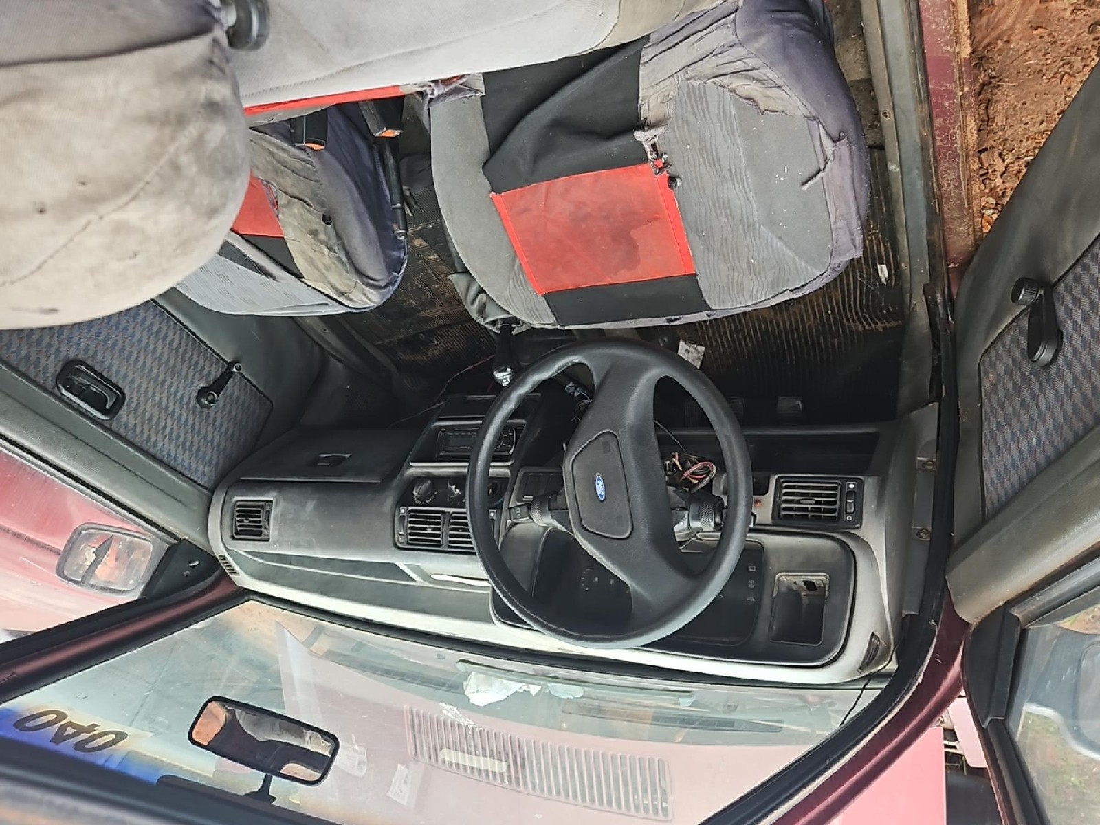 Foto 4: FORD/ESCORT 1.0 HOBBY 1996/1996