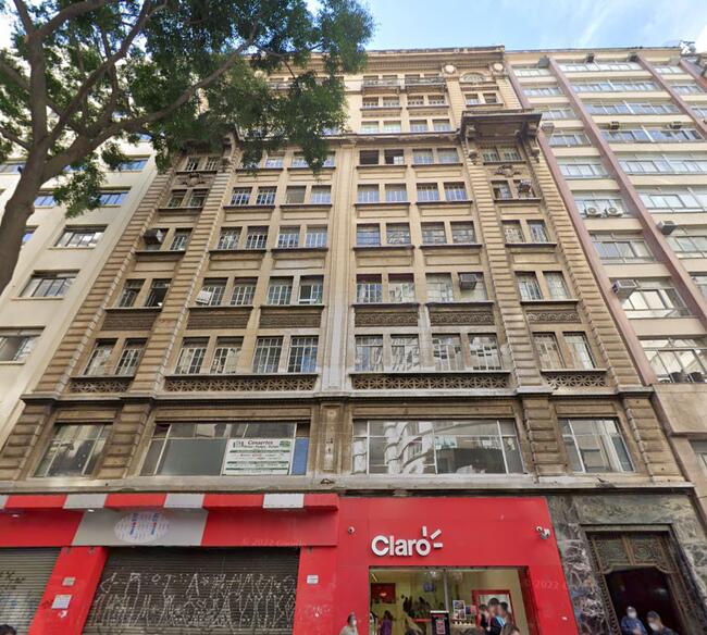 Sala comercial na Liberdade