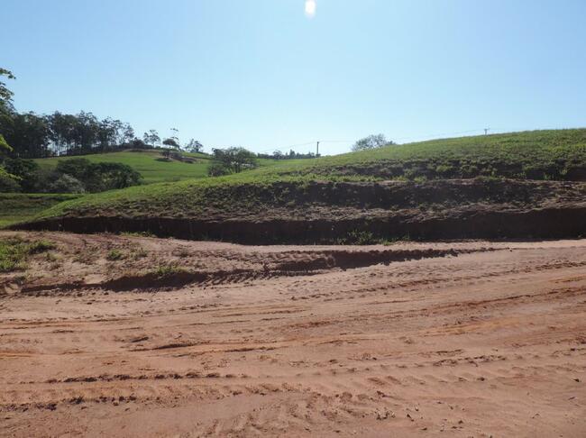 Terreno no loteamento Riviera de Santa Cristina XIII