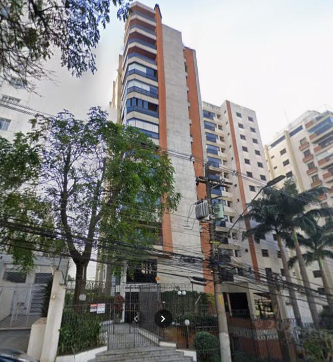 Apartamento e vaga de garaqgem no Condomínio Res. Paraíso na Aclimação