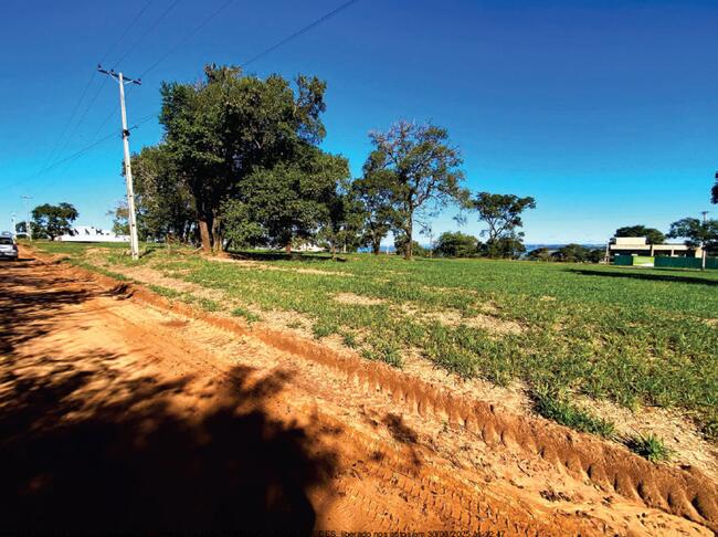 Terreno no loteamento Terras de Santa Cristina I