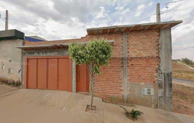 Casa no loteamento Residencial e Comercial Parque dos Ipês em Monte Alto