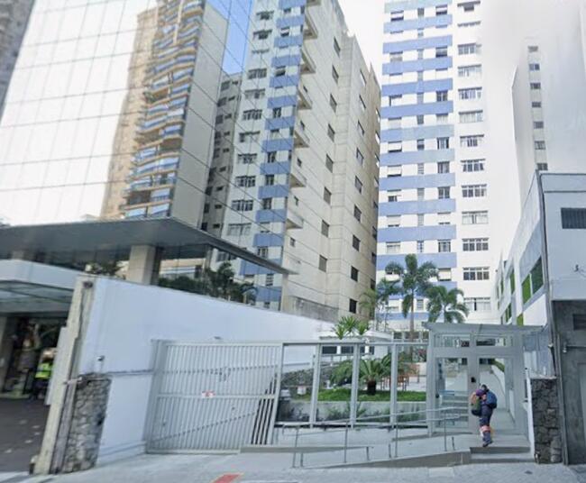 Apartamento em Cequeira Cesar
