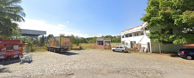 Prédio comercial  na Vila Itapuca em Resende/RJ