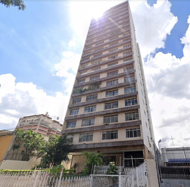 Apartamento e vagas de garagem no Alto da Mooca