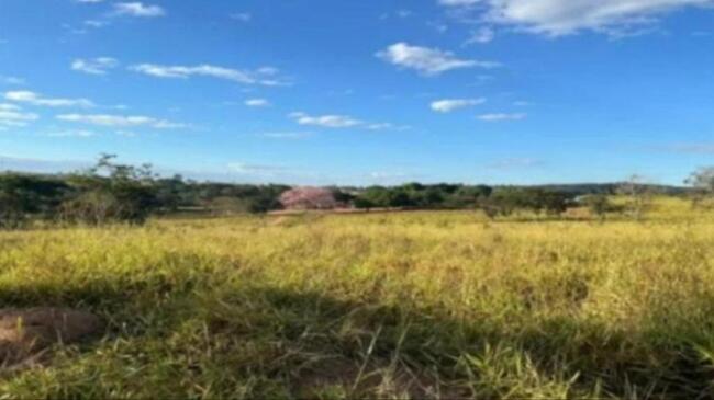 Área de terras desmembrada do imóvel "Boa Vista" em Itaperuna/RJ com 33.000m²