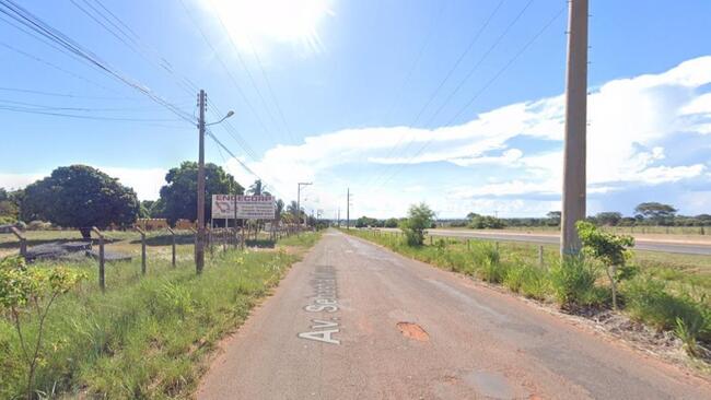 Terreno medindo 50,00m de frente para a Rodovia Raposo Tavares/SP