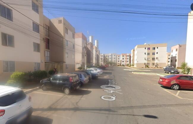 Apartamento no Bloco D, do  Condomínio Paranoá Parque, Paranoá/DF,
