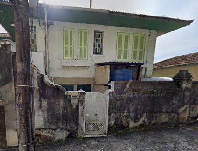 Prédio e respectivo terreno situado na Rua Aprazível, nº 70 e 70-A, Santa Teresa/RJ