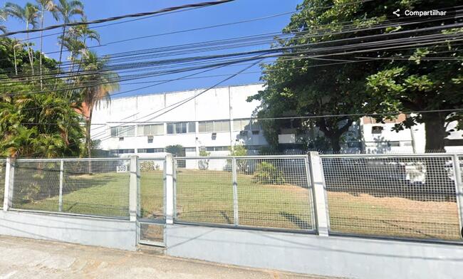 Prédio situado em Tomás Coelho, RJ