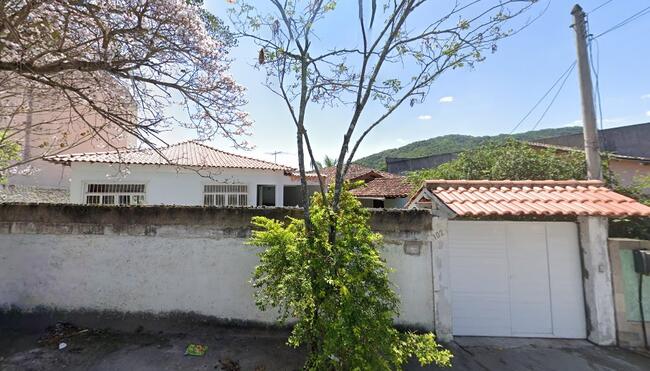 Casa com área total construída de 168m2, em Piratininga/Niterói.