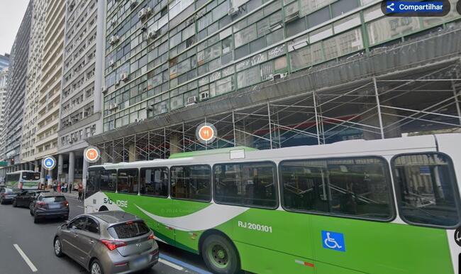 Sala Comercial, nº 1005, situada na Av Presidente Vargas 482, Centro/RJ