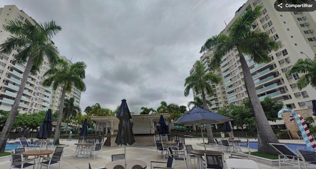 Apto em condomínio de alto Padrão, com direito a uma vaga na garagem,  na Barra da Tijuca/RJ