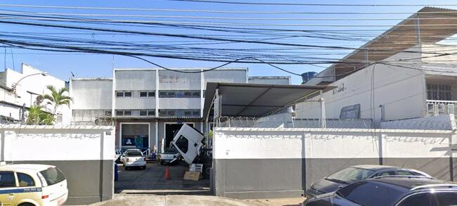 Imóvel Comercial com aprox. 1594 m2 de área predial, localizado no bairro da Penha, Rio de Janeiro/RJ.