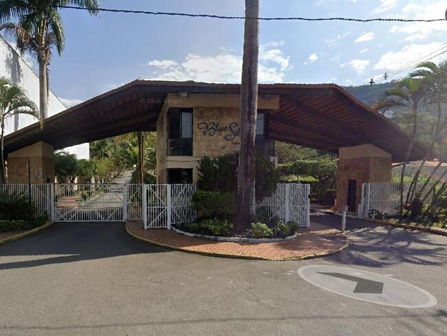 Imóvel com área total de 875m2, no Condomínio Blue Sky, Cachoeiras de Macacu/RJ.