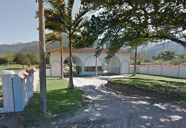 Lote nº 33, com aprox. 632,63 m2 de área total, situado no condomínio residencial "Sítio dos Gravatas I", Mangaratiba/RJ.