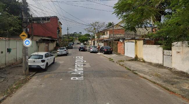 Prédio situado na Rua Araranguá, lote 229, Cosmos, Rio de Janeiro/RJ