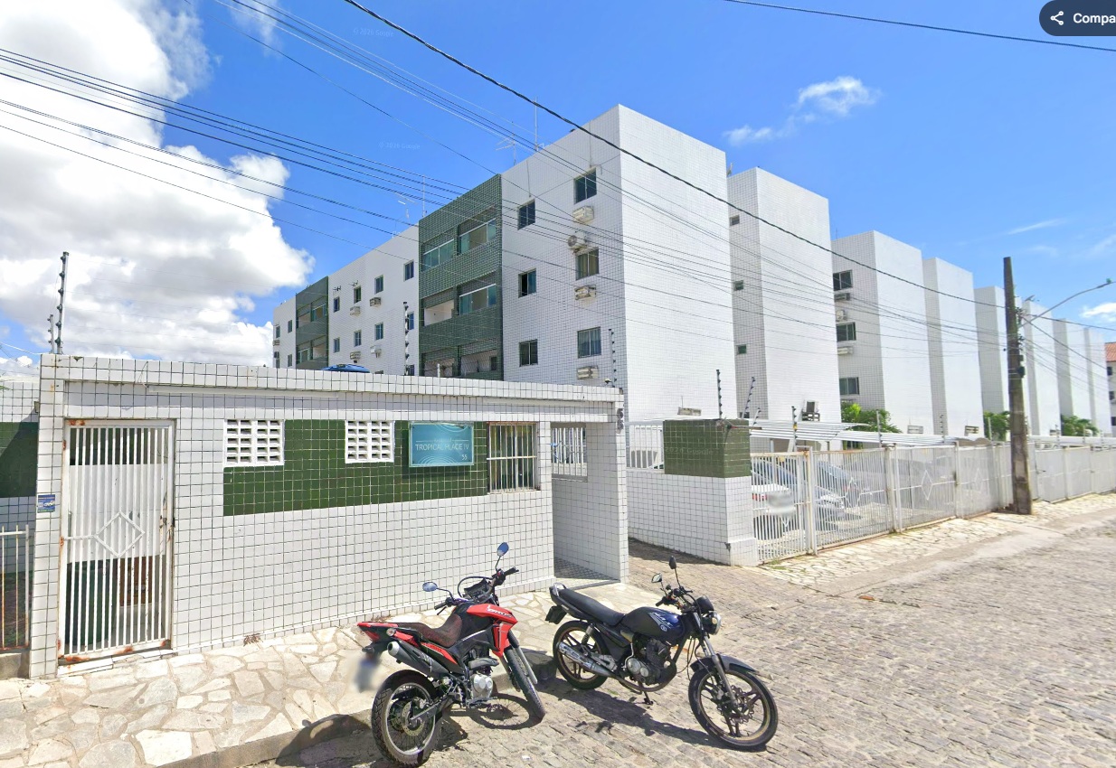 Direitos aquisitivos de 01 (um) apartamento sob n.º 304, 2º andar, bloco a, do prédio residencial tropical place iv