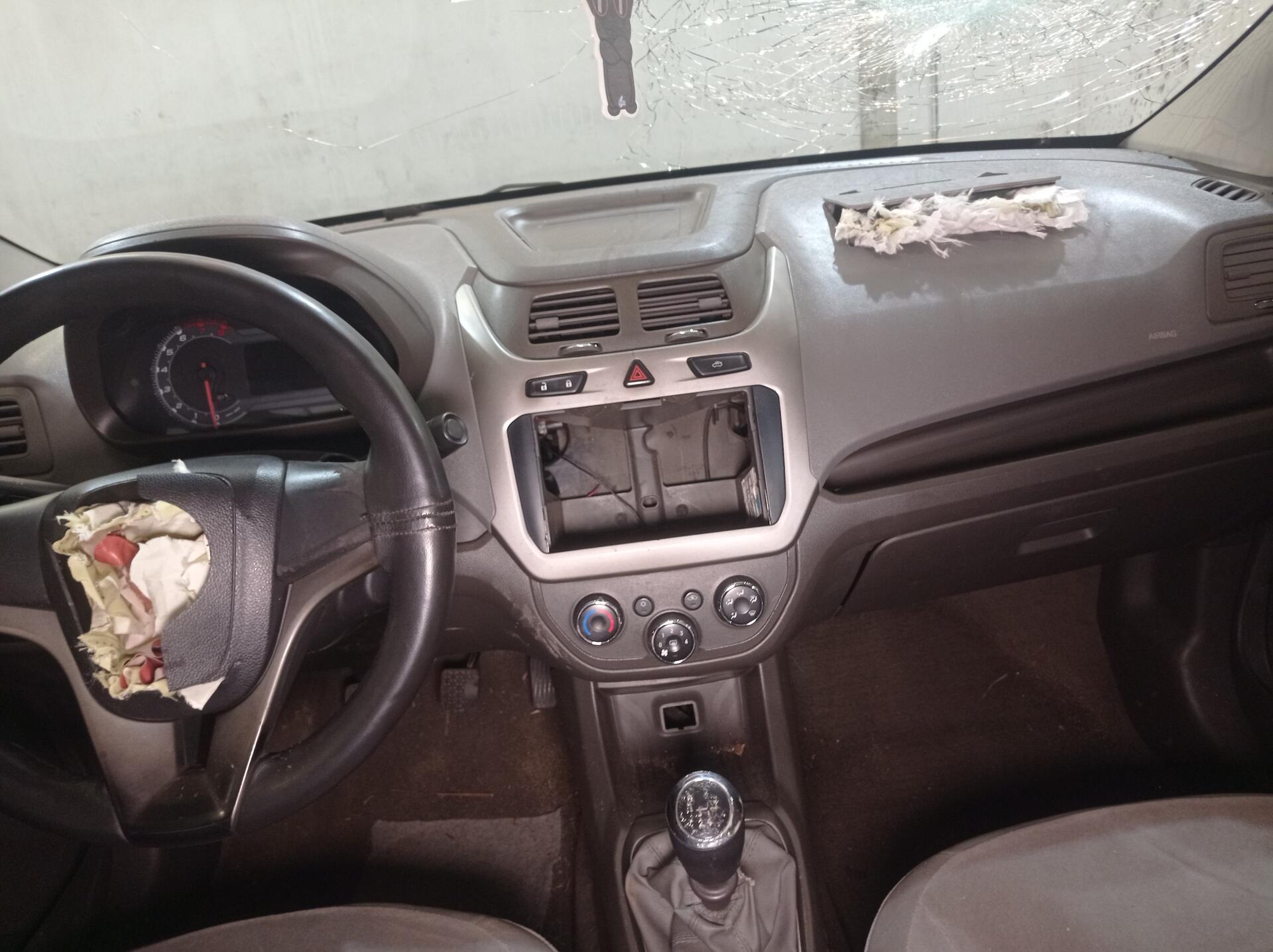 (SUCATA) CHEVROLET / COBALT 1.4 LTZ 2015/2015 — foto 10 de 20