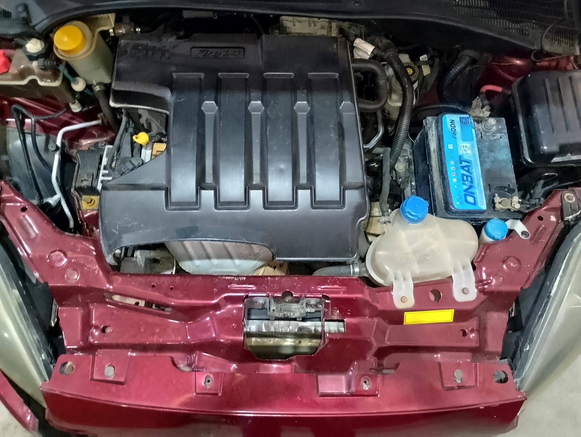 FIAT/PUNTO ELX 1.4 - 2009/2010 - leilão extrajudicial - Bayeux PB - lance mínimo R$ 12.300