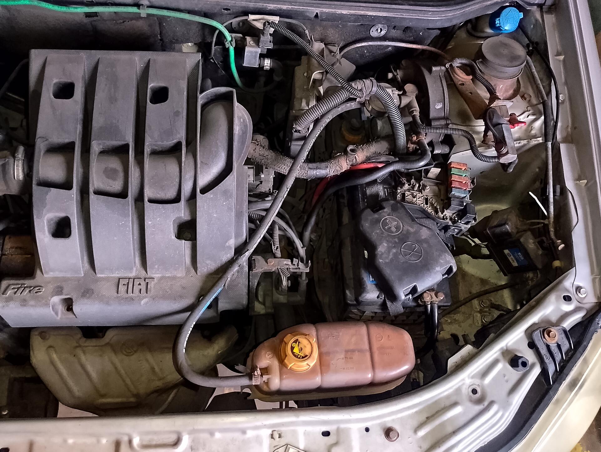 FIAT/SIENA EL FLEX - 2011/2012 | FLEX/GNV - leilão extrajudicial - Bayeux PB - lance mínimo R$ 13.600