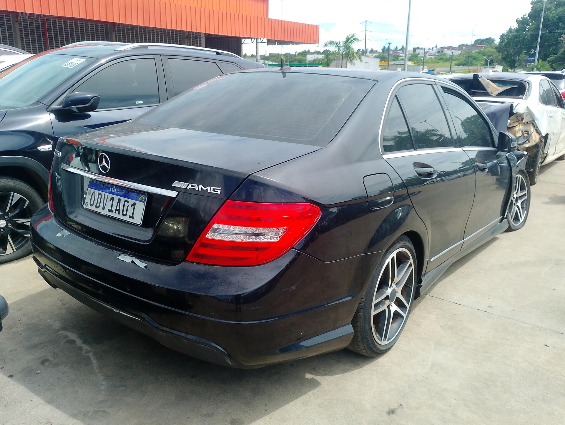 MERC BENZ / C-250 CGI SPORT 1.8 16V AUT - leilão extrajudicial - Não informado PB