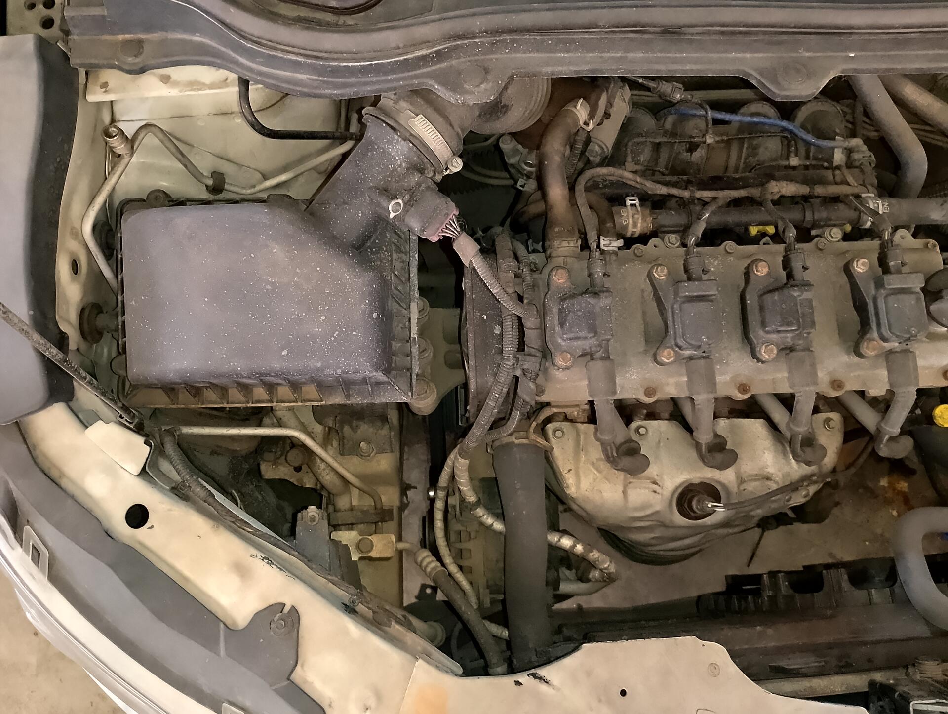 CHEVROLET / ONIX JOY 1.0 8V MT6 FLEX 2017/2018 — foto 8 de 36