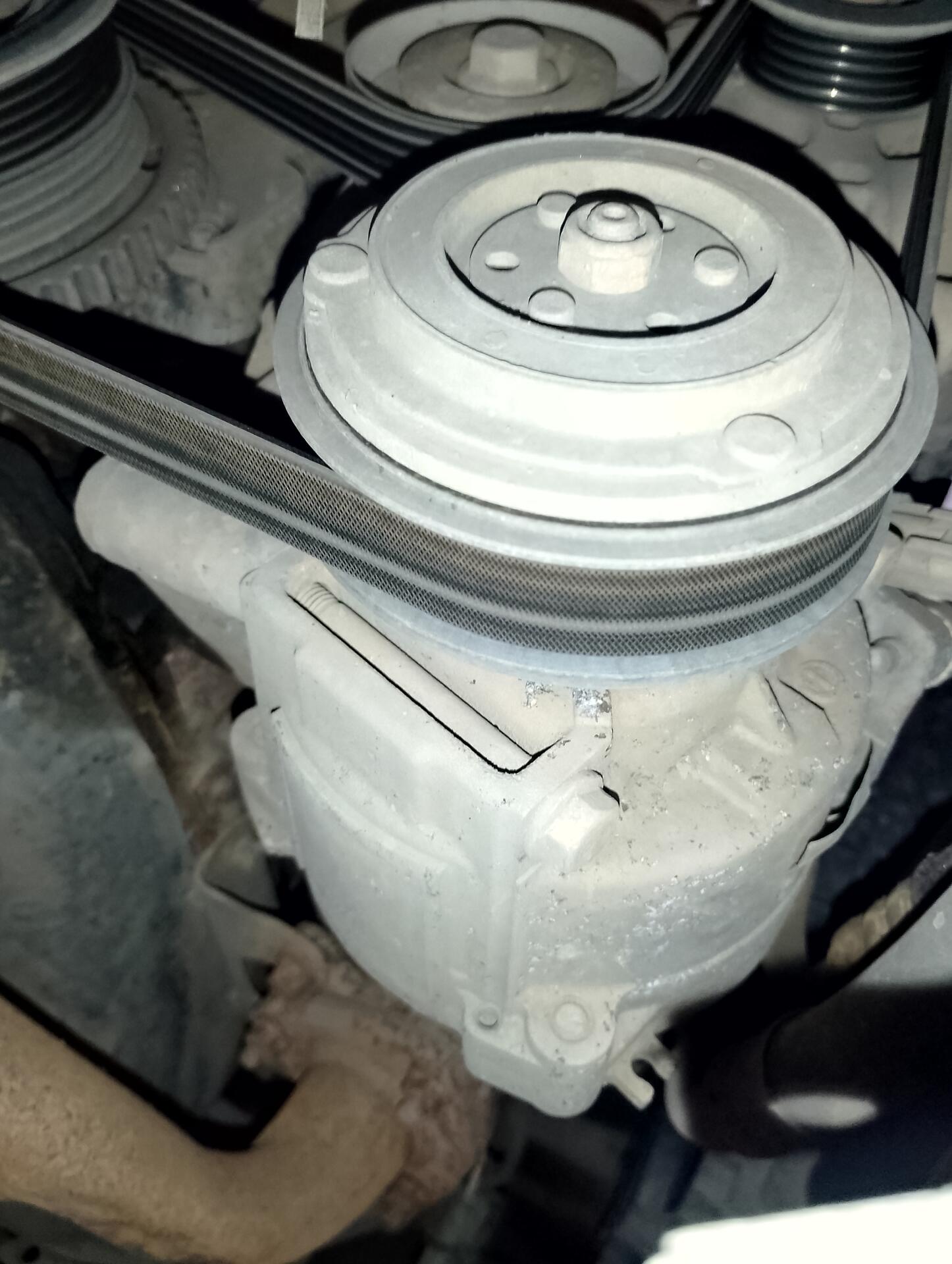 CHEVROLET / ONIX JOY 1.0 8V MT6 FLEX 2017/2018 — foto 12 de 36