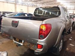 MITSUBISHI / L200 TRITON HLS 2.4 FLEX 16V CD MEC 2016/2016